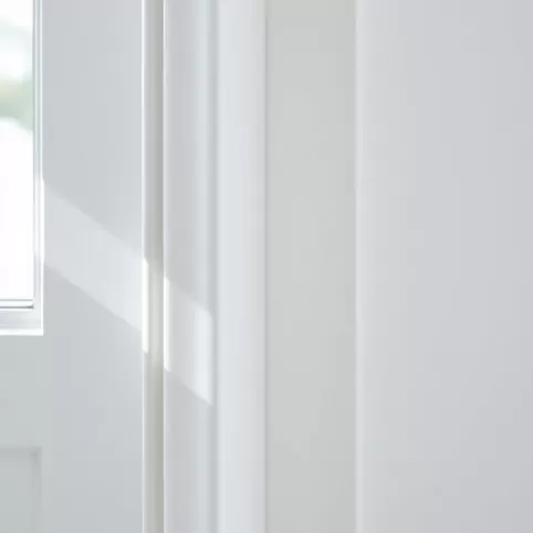 Obróbka ościeżnic drzwi wewnętrzne wykończenie