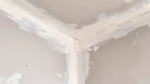 wykończenie narożników wewnętrznych płyt gipsowo kartonowych