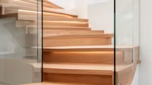 Wykończenie schodów wewnętrznych